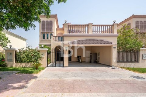 Villa in Jumeirah Village Triangle, Dubai 2 bedrooms, 278 sq.m. № 23017 - photo 17