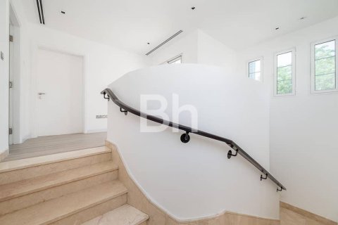 Villa in Jumeirah Village Triangle, Dubai 2 bedrooms, 278 sq.m. № 23017 - photo 9