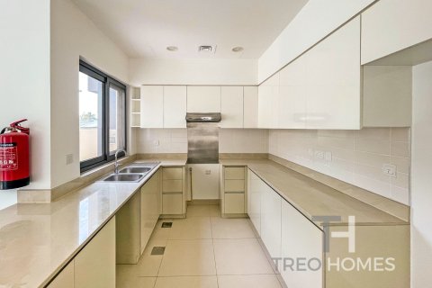 Adosado en Dubai Hills Estate, Dubai, 4 dormitorios, 228.63 m², № 120162 - foto 2