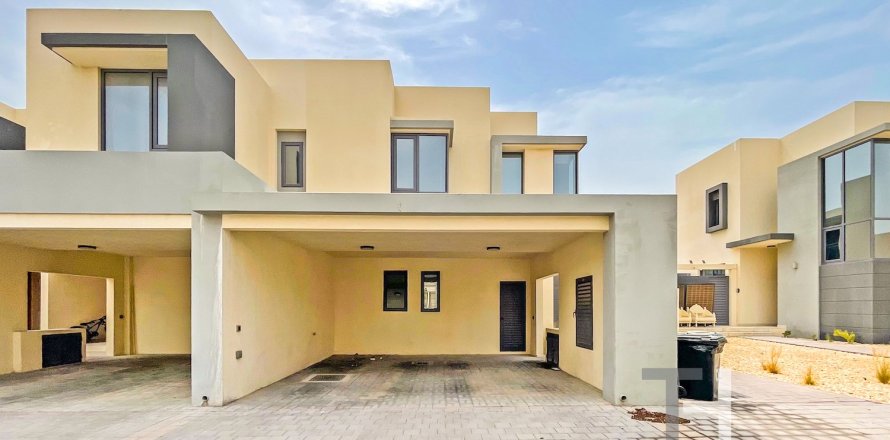Adosado en Dubai Hills Estate, Dubai, 4 dormitorios, 228.63 m², № 120162