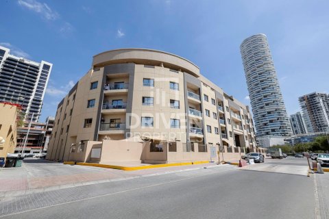 Купить здание в Джумейра Вилладж Серкл, Дубай: 8175м², № 20035 - фото 1