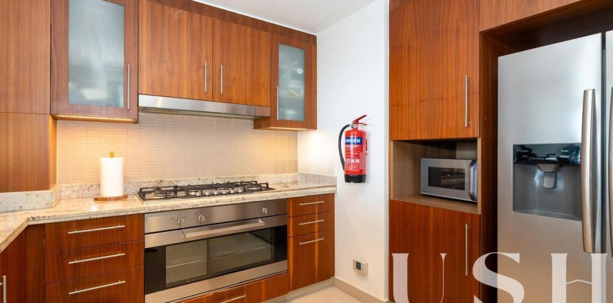 Apartment in Downtown Dubai (Downtown Burj Dubai), Dubai 3 bedrooms, 197 sq.m. № 39689