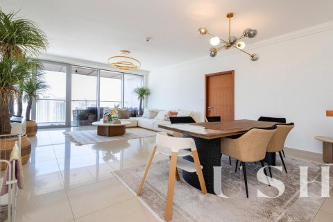 Apartment in Downtown Dubai (Downtown Burj Dubai), Dubai 3 bedrooms, 197 sq.m. № 39689 - photo 15