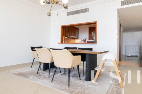 Apartment in Downtown Dubai (Downtown Burj Dubai), Dubai 3 bedrooms, 197 sq.m. № 39689 - photo 12