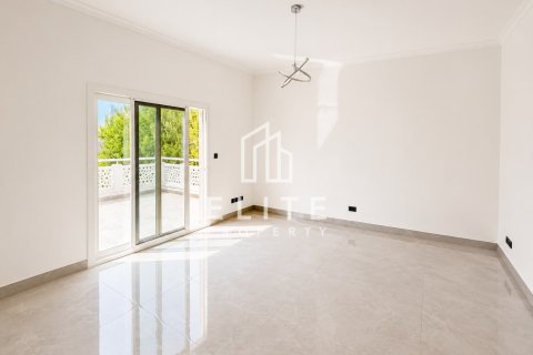 Villa in Meadows 1, Meadows, Dubai 4 bedrooms, 1221 sq.m. № 124933 - photo 26