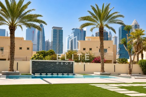 Villa in Meadows 1, Meadows, Dubai 4 bedrooms, 1221 sq.m. № 124933 - photo 3