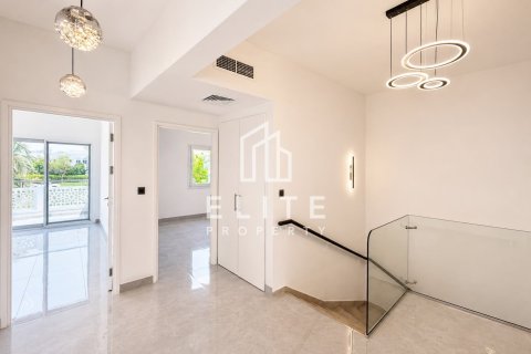 Villa in Meadows 1, Meadows, Dubai 4 bedrooms, 1221 sq.m. № 124933 - photo 24