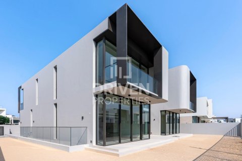 Villa en Dubai Hills Estate, Dubai, 5 dormitorios, 652 m², № 64996 - foto 2