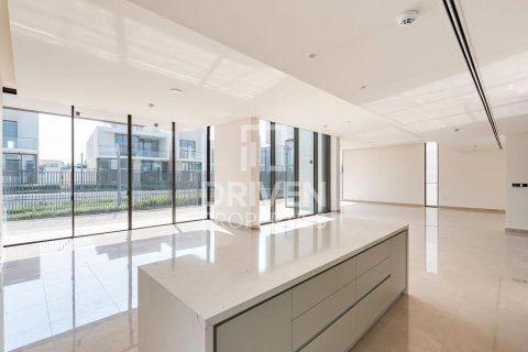 Villa en Dubai Hills Estate, Dubai, 5 dormitorios, 652 m², № 64996 - foto 1