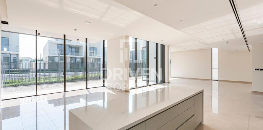 Villa en Dubai Hills Estate, Dubai, 5 dormitorios, 652 m², № 64996