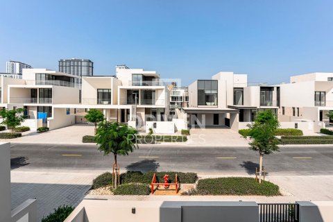 Villa en Dubai Hills Estate, Dubai, 5 dormitorios, 652 m², № 64996 - foto 4