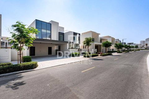 Villa en Dubai Hills Estate, Dubai, 5 dormitorios, 652 m², № 64996 - foto 5
