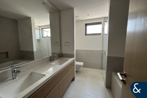 Villa in Al Furjan, Dubai 4 bedrooms, 342 sq.m. № 76273 - photo 11