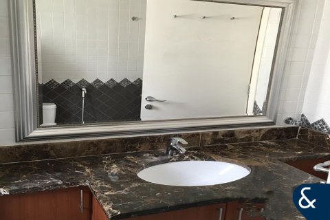 Villa in The Springs, Dubai 3 bedrooms, 210 sq.m. № 76330 - photo 8