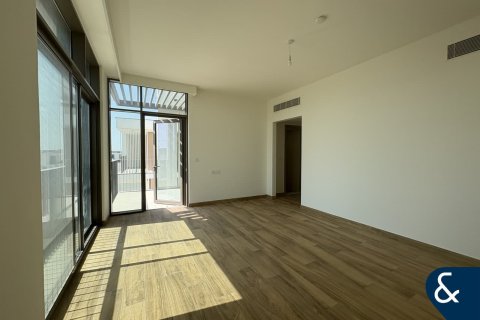 Villa in Al Furjan, Dubai 4 bedrooms, 366 sq.m. № 76320 - photo 14