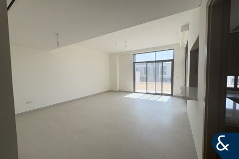 Villa in Al Furjan, Dubai 4 bedrooms, 366 sq.m. № 76320 - photo 2