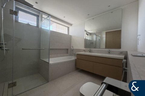 Villa in Al Furjan, Dubai 4 bedrooms, 366 sq.m. № 76320 - photo 18