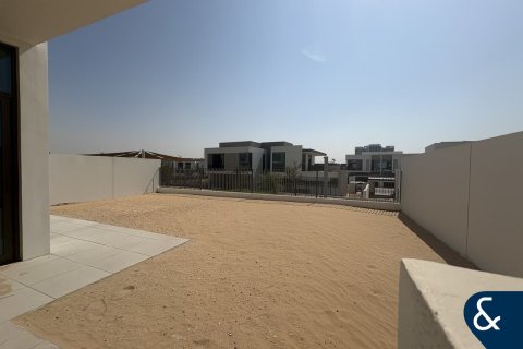 Villa in Al Furjan, Dubai 4 bedrooms, 366 sq.m. № 76320 - photo 19