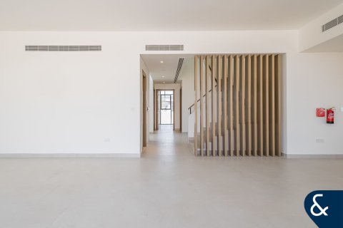 Villa in Al Furjan, Dubai 5 bedrooms, 442 sq.m. № 76329 - photo 4