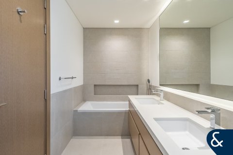 Villa in Al Furjan, Dubai 5 bedrooms, 442 sq.m. № 76329 - photo 15