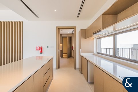 Villa in Al Furjan, Dubai 5 bedrooms, 442 sq.m. № 76329 - photo 7