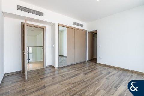 Villa in Al Furjan, Dubai 4 bedrooms, 408 sq.m. № 76328 - photo 17