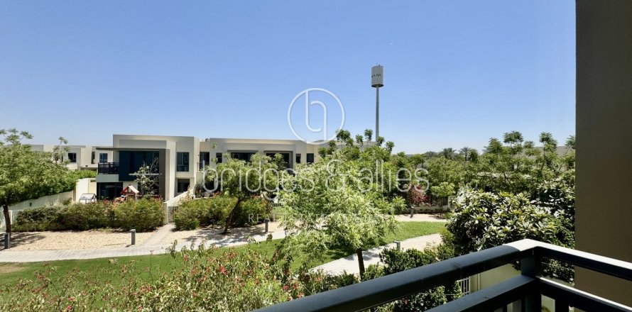 Вилла в Дубай Хилс Эстейт, Дубай, 3 спальни, 194.6м², № 47306