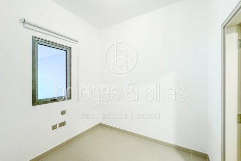 Villa in Dubai Hills Estate, Dubai 5 bedrooms, 254.1 sq.m. № 47295 - photo 11