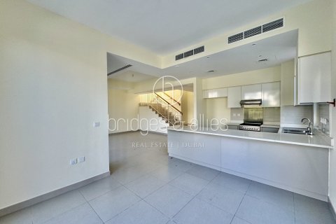 Villa in Dubai Hills Estate, Dubai 5 bedrooms, 254.1 sq.m. № 47295 - photo 2