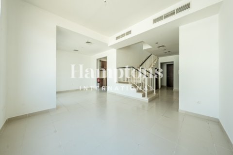 Снять в аренду таунхаус в Al Reem, Арабиан Ранчес, Дубай: 3 спальни, 326.98976007м², № 72077 - фото 4