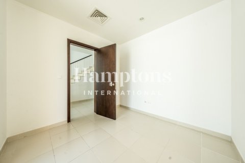 Снять в аренду таунхаус в Al Reem, Арабиан Ранчес, Дубай: 3 спальни, 326.98976007м², № 72077 - фото 2