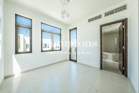 Снять в аренду таунхаус в Al Reem, Арабиан Ранчес, Дубай: 3 спальни, 326.98976007м², № 72077 - фото 14