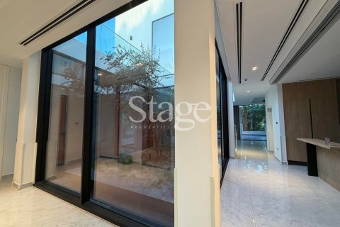 Villa en Al Barari, Dubai, 5 dormitorios, 442 m², № 72075 - foto 12