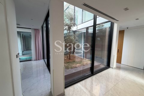 Villa en Al Barari, Dubai, 5 dormitorios, 442 m², № 72075 - foto 6