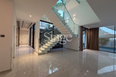 Villa en Al Barari, Dubai, 5 dormitorios, 442 m², № 72075 - foto 2