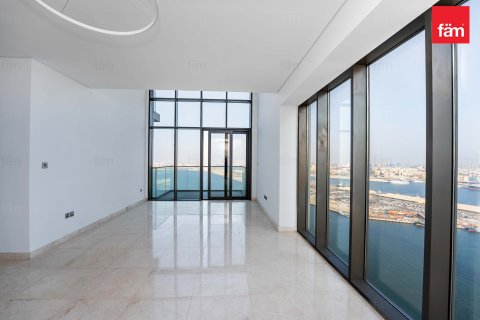 Снять в аренду квартиру в Дубае: 3 спальни, 175.5м², № 60203 - фото 1