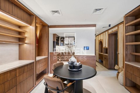 Apartment in Downtown Dubai (Downtown Burj Dubai), Dubai 2 bedrooms, 119.01 sq.m. № 136836 - photo 8