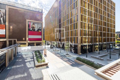 Apartment in Deira, Dubai 2 bedrooms, 120.87 sq.m. № 136837 - photo 11