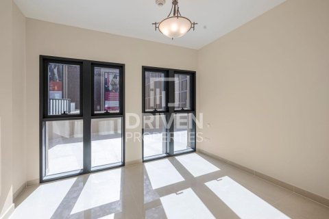 Apartment in Deira, Dubai 2 bedrooms, 120.87 sq.m. № 136837 - photo 4