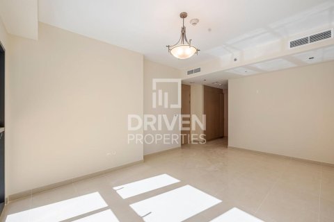 Apartment in Deira, Dubai 2 bedrooms, 120.87 sq.m. № 136837 - photo 7