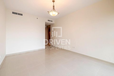 Apartment in Deira, Dubai 3 bedrooms, 177.63 sq.m. № 136838 - photo 8