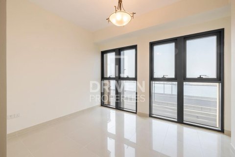 Apartment in Deira, Dubai 3 bedrooms, 177.63 sq.m. № 136838 - photo 5
