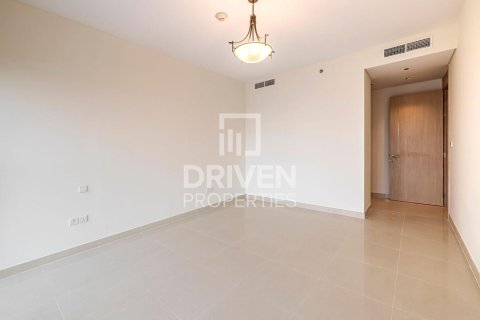 Apartment in Deira, Dubai 3 bedrooms, 177.63 sq.m. № 136838 - photo 10