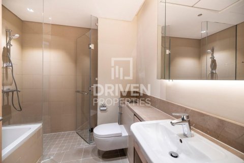 Apartment in Deira, Dubai 3 bedrooms, 177.63 sq.m. № 136838 - photo 15