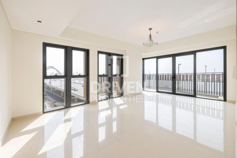 Apartment in Deira, Dubai 3 bedrooms, 177.63 sq.m. № 136838 - photo 2