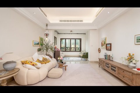Apartamento en Downtown Dubai (Downtown Burj Dubai), Dubai, 2 dormitorios, 132 m², № 24427 - foto 2