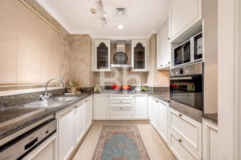 Apartamento en Downtown Dubai (Downtown Burj Dubai), Dubai, 2 dormitorios, 132 m², № 24427 - foto 9
