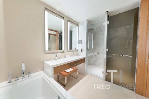 Apartment in Burj Khalifa, Dubai 2 bedrooms, 117 sq.m. № 13408 - photo 11