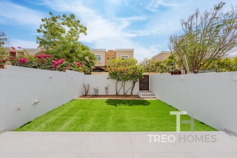 Villa in Arabian Ranches, Dubai 2 bedrooms, 165 sq.m. № 13417 - photo 20