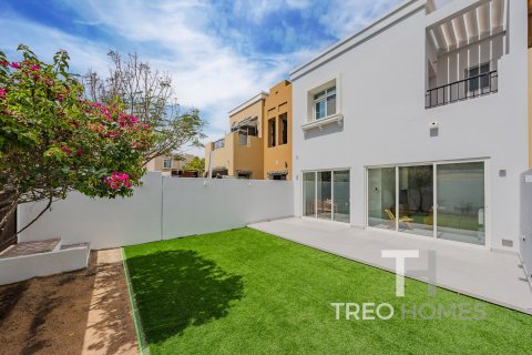 Villa in Arabian Ranches, Dubai 2 bedrooms, 165 sq.m. № 13417 - photo 2
